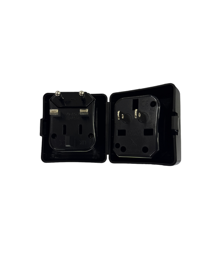 ADAPTADOR VIAJERO UNIVERSAL CON ESTUCHE